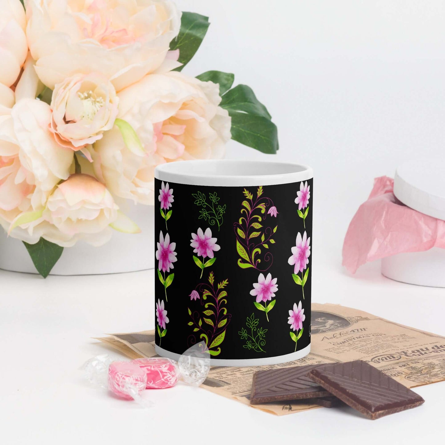 Mug Blanc Brillant "Fleurs et Arabesques"