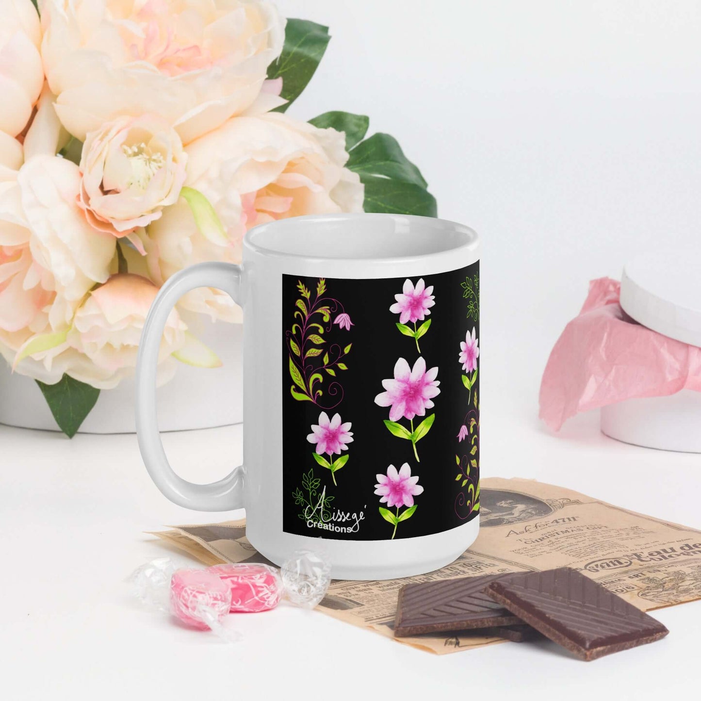 Mug Blanc Brillant "Fleurs et Arabesques"