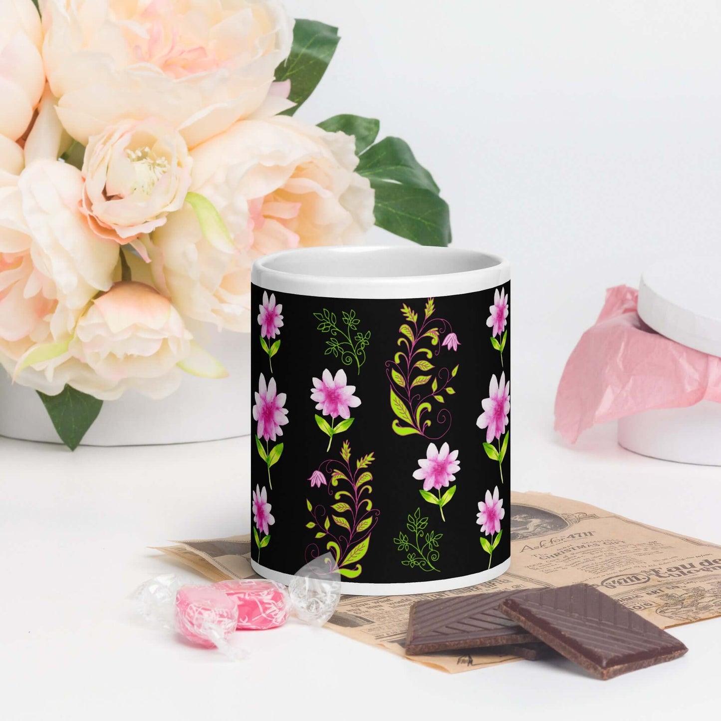 Mug Blanc Brillant "Fleurs et Arabesques"